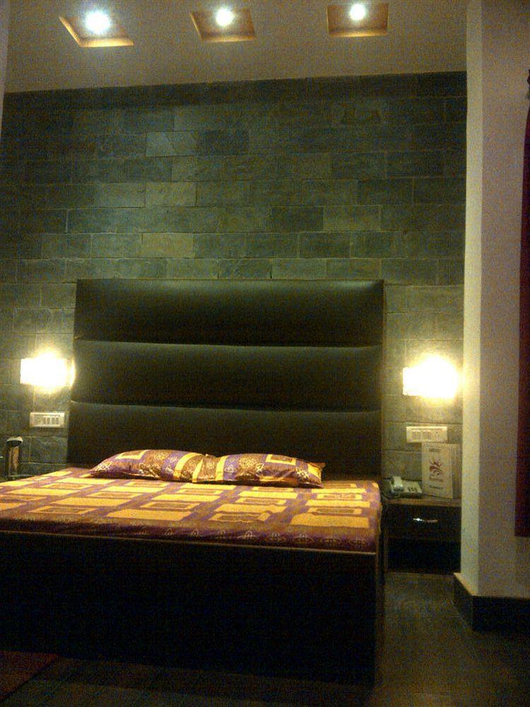 Hotel Sunrise Shimla Extérieur photo